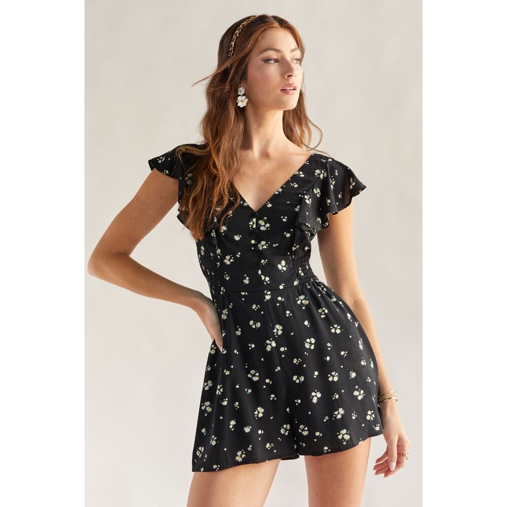 NWT Flutter Sleeve Romper Women's Medium Black